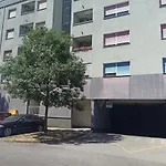 Zagreb Lake Star & Included Garage Parking Place